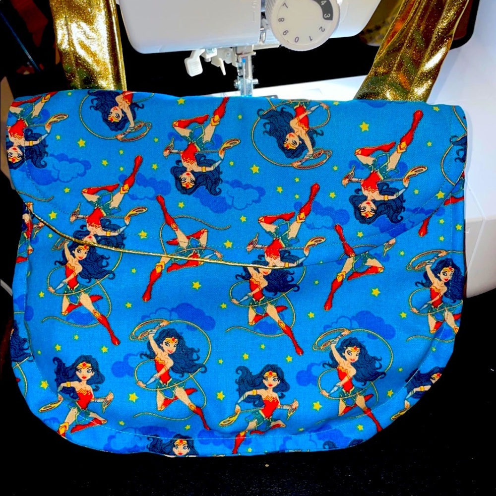 DC Comic Wonder Woman kids mini messenger bag sewn fabric